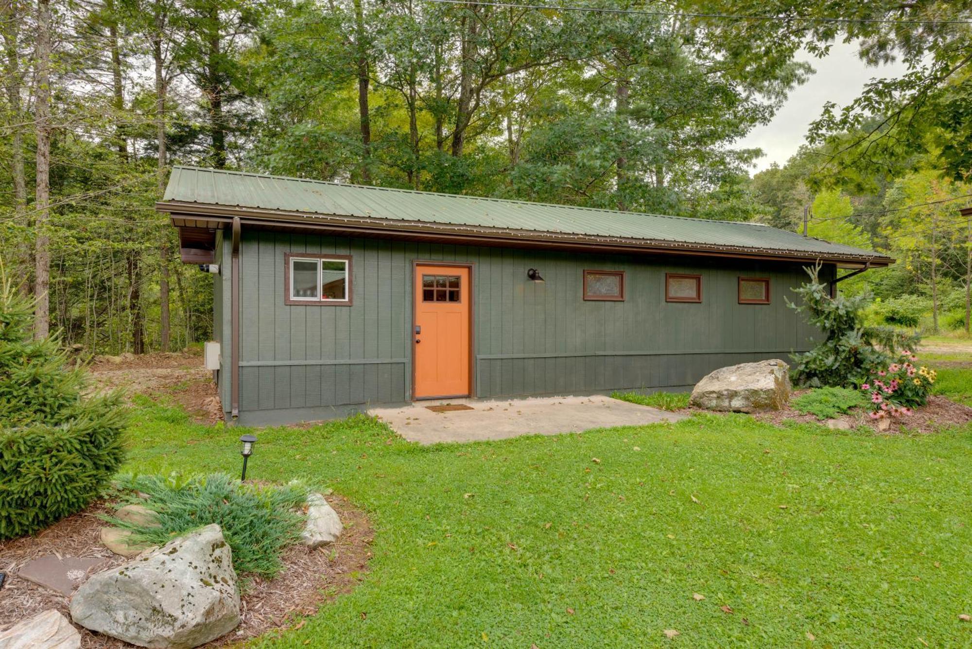 Cozy - Pet Friendly! * Hillsgrove